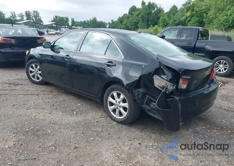 2011 Toyota Camry Se/Le/Xle z USA, uszkodzony, nr VIN 4T1BF3EK4BU197894